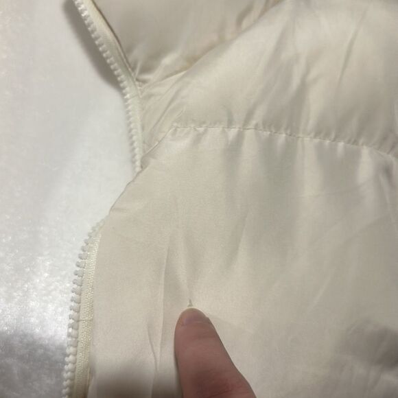 Dazy Off White Cropped Zip Up Puffer Vest XL - Picture 4 of 4